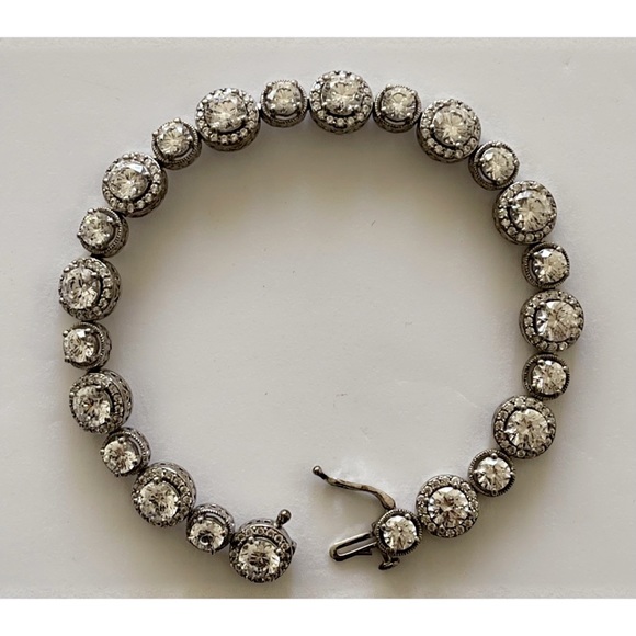 R.H. Macys & Co Bracelet - Picture 2 of 3